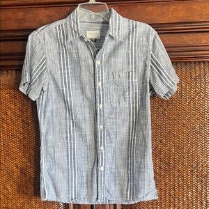 American Eagle Outfitters Men's Gray Striped Casual Shirt